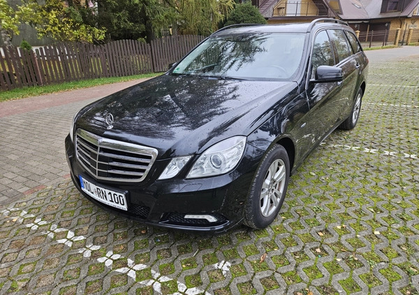 Mercedes-Benz Klasa E cena 49900 przebieg: 278000, rok produkcji 2010 z Łobez małe 379